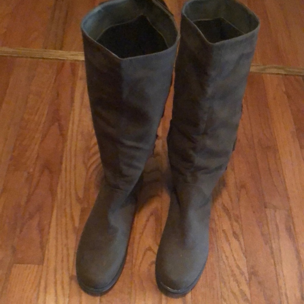 Women’s knee high boots